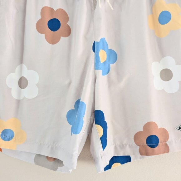 Men's PacSun Light Gray Daisy‎ Print Swim Trunks 6" Inseam Size L Relaxed - Picture 5 of 15